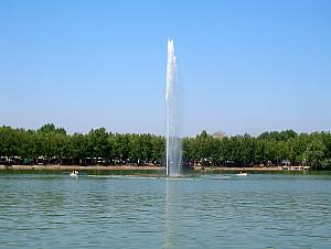 Lake and Fountain in West Park (Parque del Oeste)