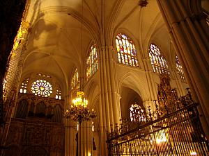 inside Toledo's Cathedral (photo credit: Wikipedia)