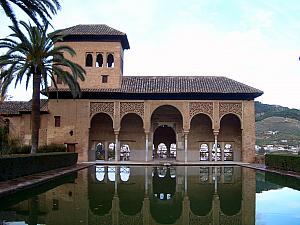 Alhambra - exiting the Nazries palace