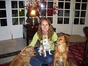 Kelly with the three dogs: Bingo, Luna and Zeppi.