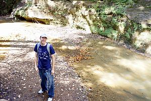 Hiking in Hocking Hills, to see Old Man's Cave.