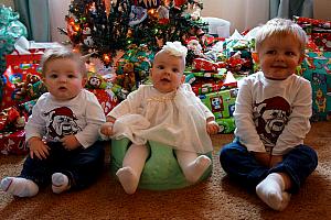 Benny, Capri and Cooper in the first of many Christmas photo shoots.