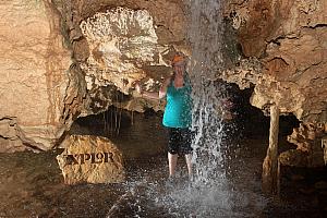 Xplor - walking through the cave