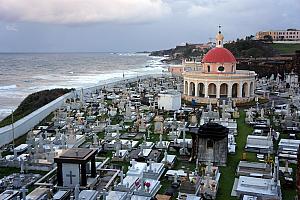 Cemetery next to El Morro fort